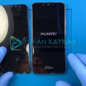 Huawei Mate XT2 Cam Değişimi