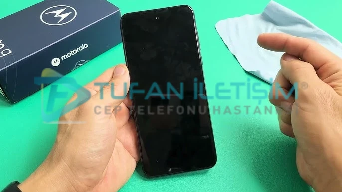 Motorola Moto G Play 2023 Ekran Değişimi