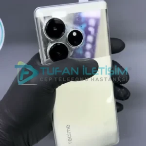Realme GT6 Ekran Değişimi