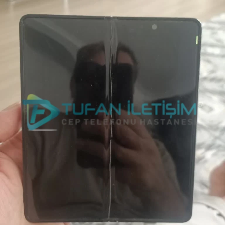 Samsung Galaxy Z Flip 3 Ön Ekran Değişimi - Görsel 6