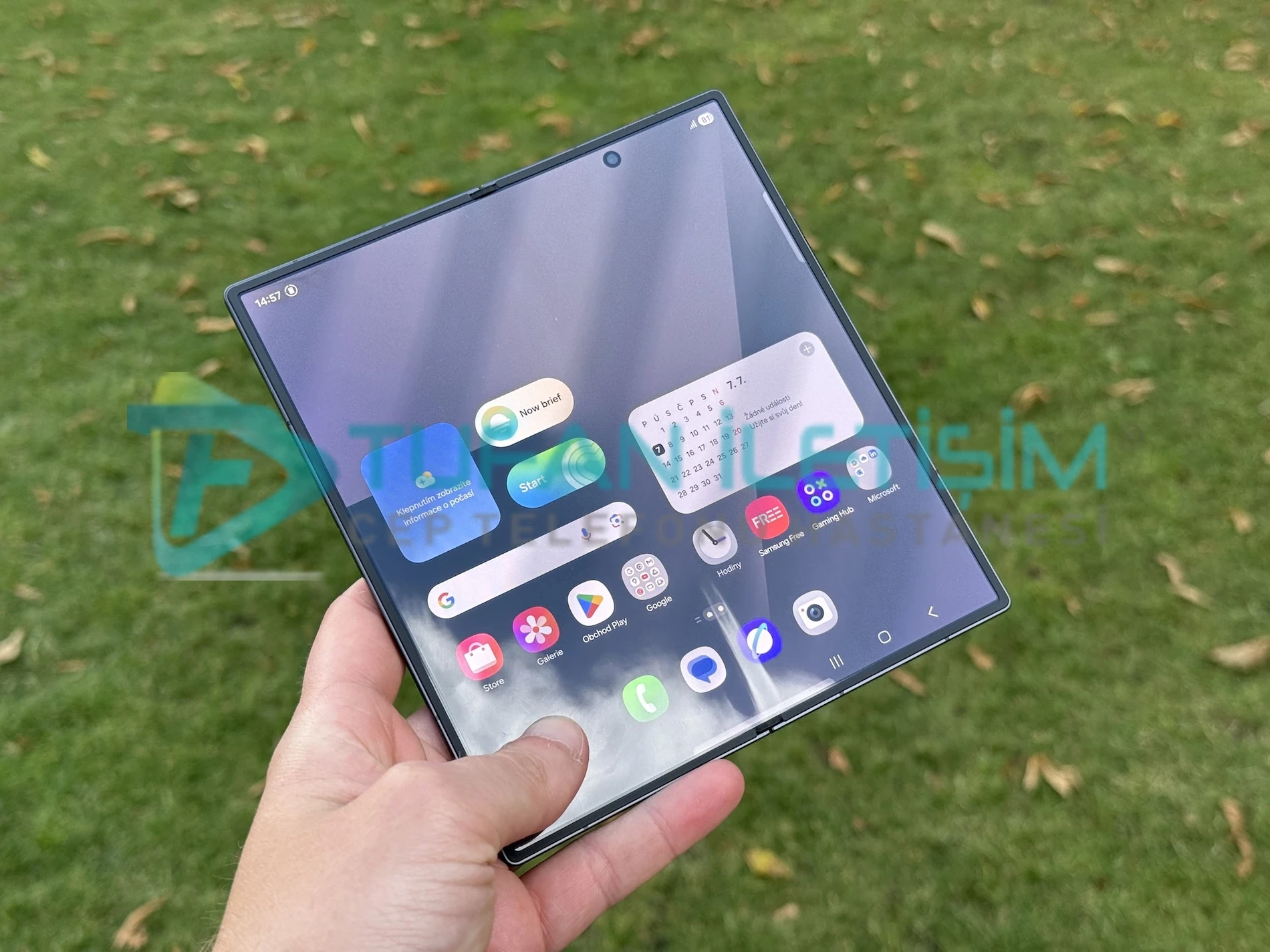 Samsung Galaxy Z Fold 2 Ön Ekran Değişimi - Görsel 3