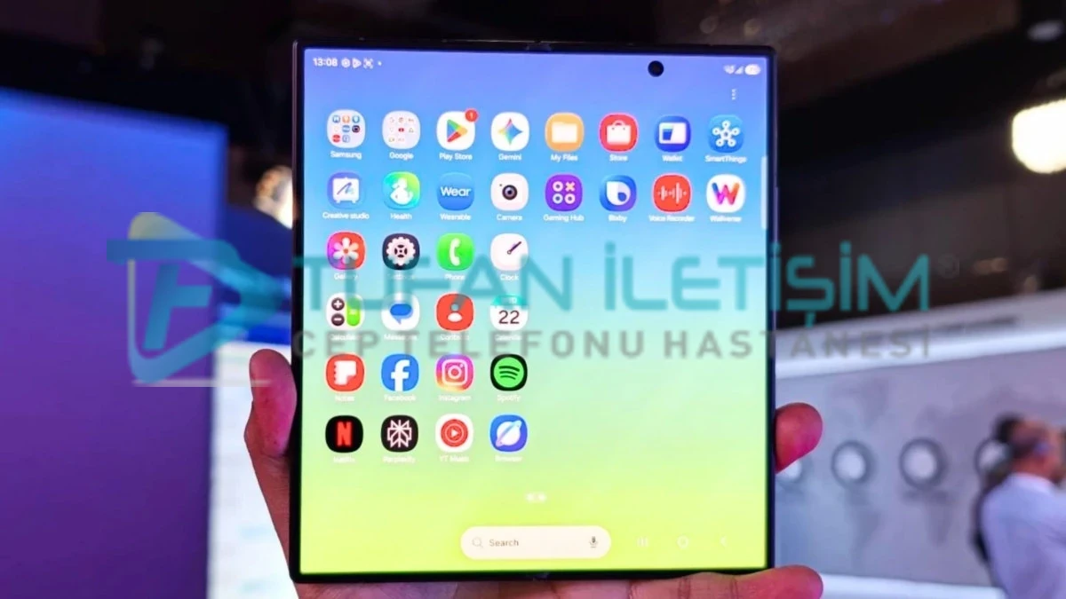 Samsung Galaxy Z Fold 3 Ön Cam Değişimi - Görsel 5