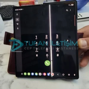 Samsung Galaxy Z Fold 6 Ön Cam Değişimi